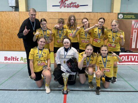 Otsustavas mängus võideti Kehtna / Rapla SHKV võistkonda 8-4 (5-1, 2-2, 1-1). Resultatiivsed olid Janne Veetõusme (3+0), Laura Ait (0+4), Kätriin Kukk (1+3) ja